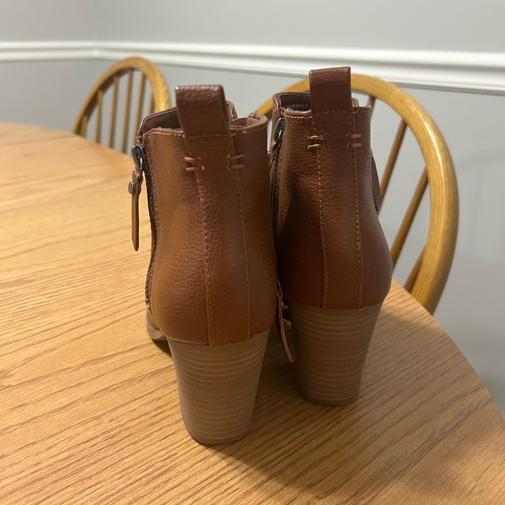 Universal Thread Boots - Picture 6 of 6